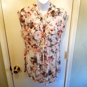 Siren Lily Top Maternity Size Small NWT